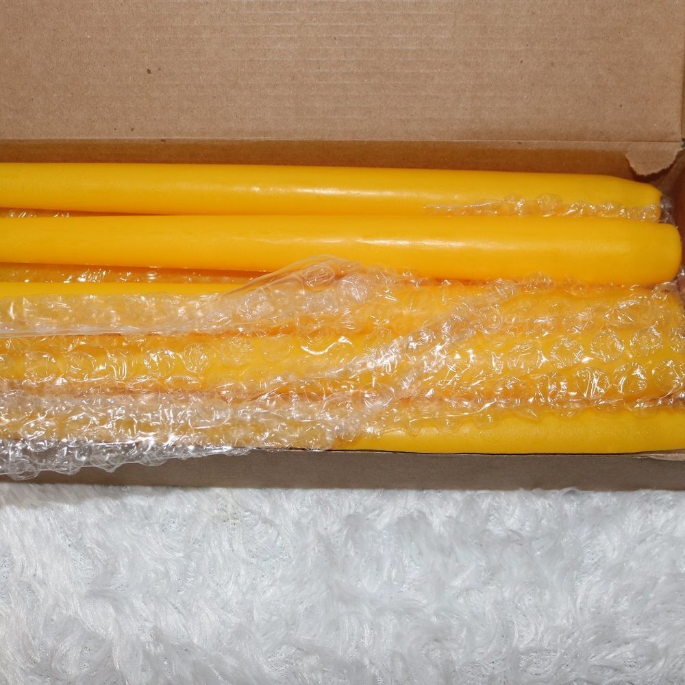 Melt Candle Company set of 10 yellow dinner taper candles 10inches long - Picture 5 of 7